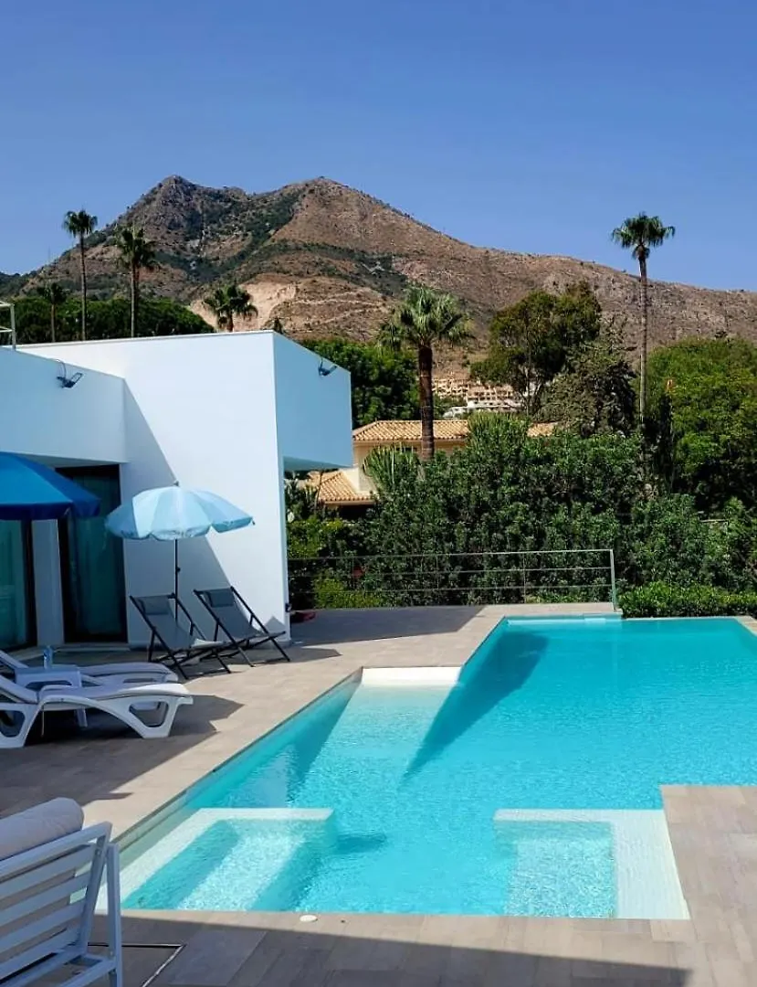 Villa Avenida De Hacienda Benalmadena